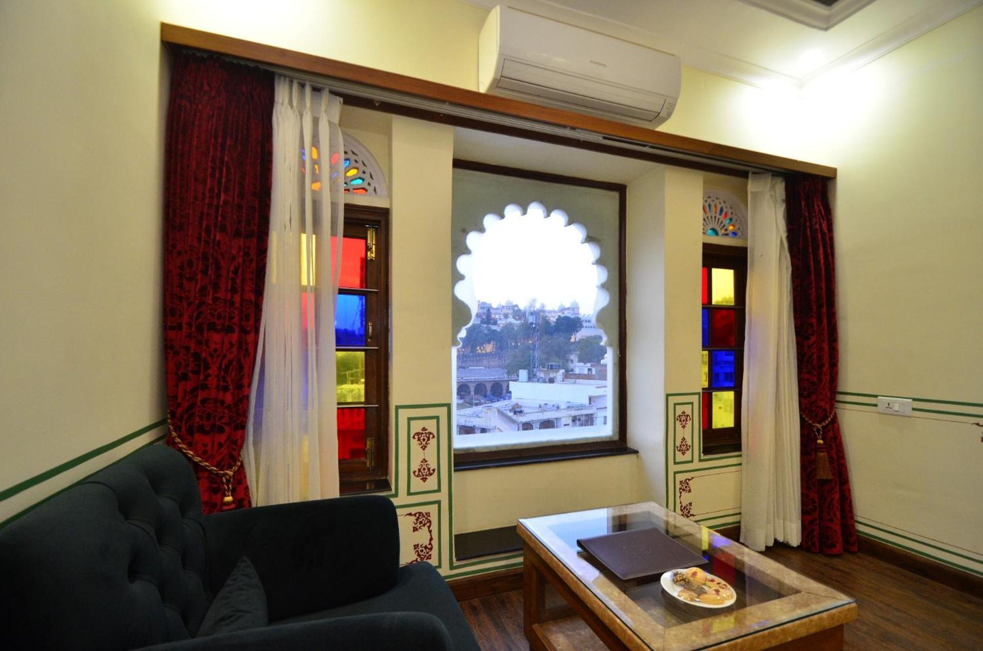 Aaram Mahal By Pachar Group Hotel Udaipur Buitenkant foto