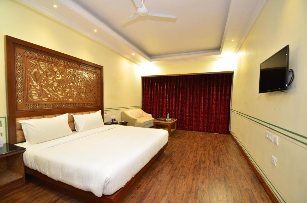 Aaram Mahal By Pachar Group Hotel Udaipur Buitenkant foto